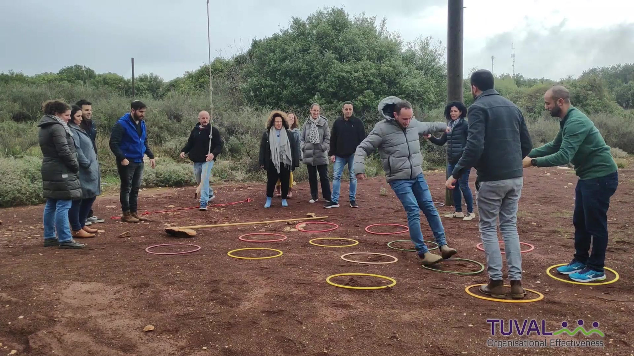 Team-building on Tuval